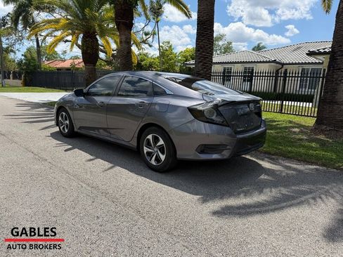 Used 2020 Honda Civic LX image 9