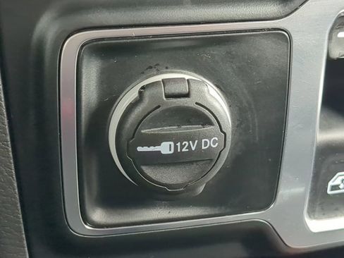 Used 2023 Jeep Wrangler Sport S image 23