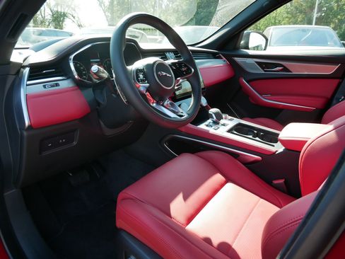 New 2026 Jaguar F-PACE R-Dynamic S image 3