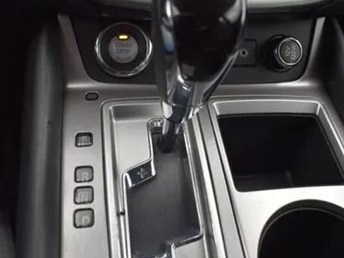 Used 2023 Nissan Murano SV FWD image 34