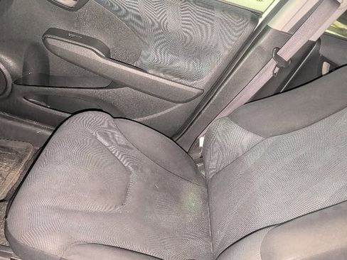 Used 2010 Honda Fit Sport image 17