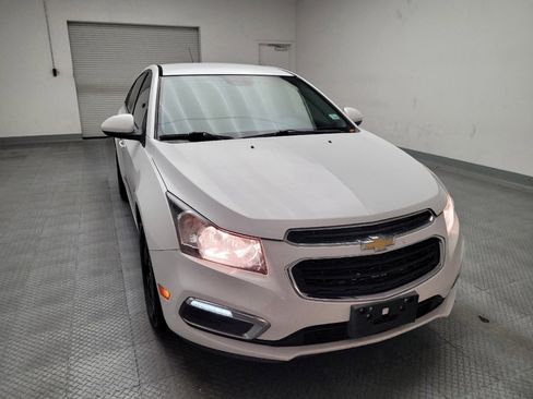 Used 2015 Chevrolet Cruze LT w/ Technology Package image 14
