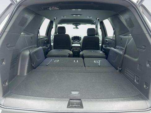 Used 2023 Chevrolet Traverse LT AWD/4WD image 24