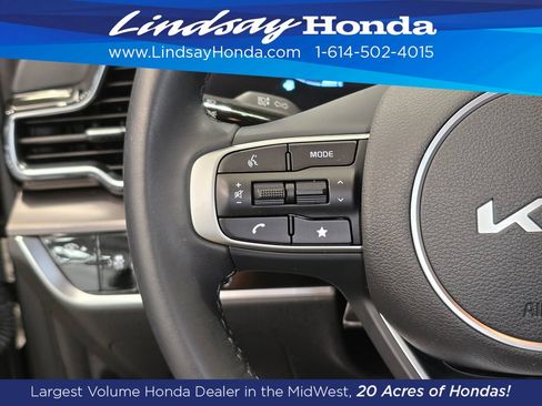 Used 2024 Kia Sportage EX AWD/4WD image 16