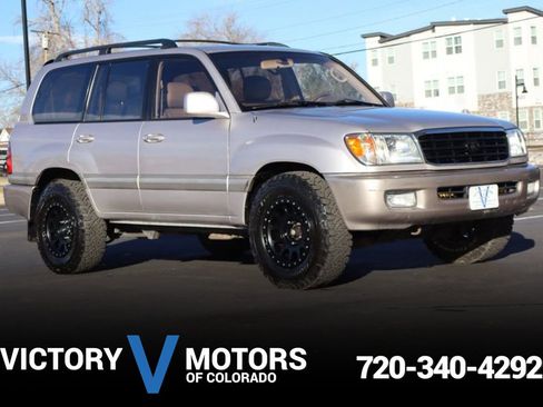 Used 1999 Toyota Land Cruiser image 1