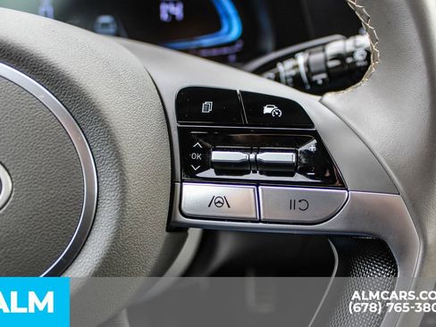 Used 2025 Hyundai Elantra Sport image 24