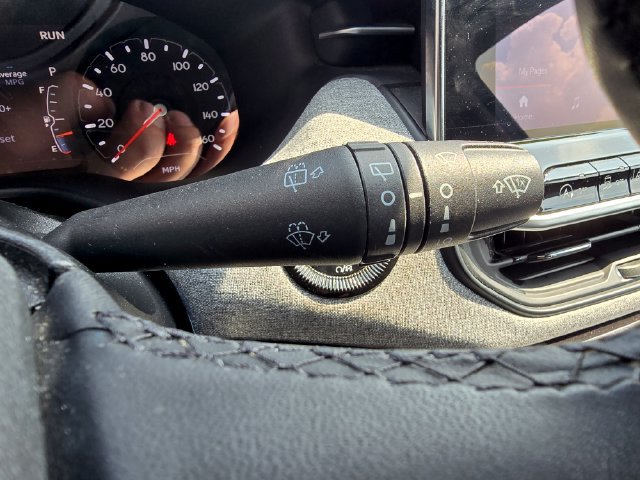 Used 2024 Jeep Compass Latitude AWD/4WD image 18