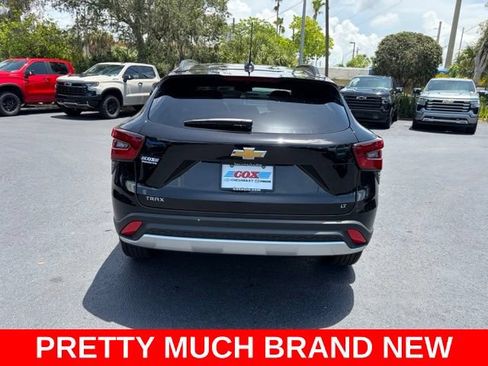 Certified 2026 Chevrolet Trax LT w/ LT Convenience Package FWD image 5