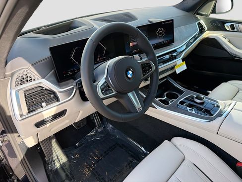 New 2027 BMW X7 xDrive40i w/ Executive Package AWD/4WD image 25