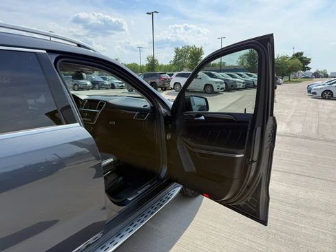 Used 2014 Mercedes-Benz GL 450 4MATIC image 29