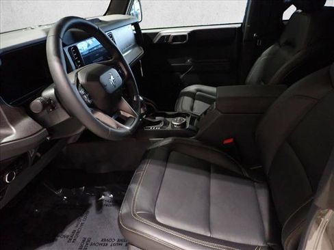 New 2026 Ford Bronco Badlands AWD/4WD image 11