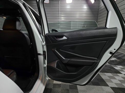 Used 2023 Volkswagen Jetta GLI Autobahn image 34