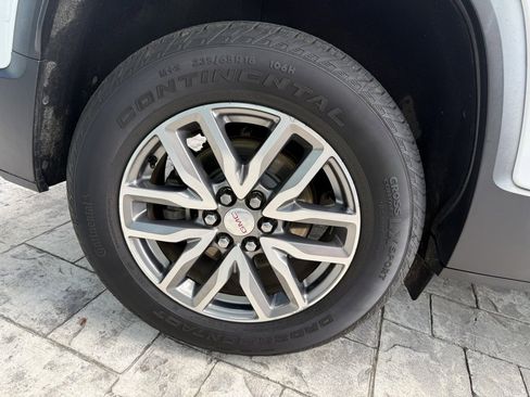 Certified 2019 GMC Acadia SLE image 41