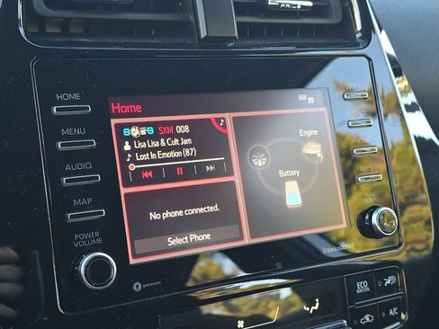 Used 2022 Toyota Prius L Eco image 15