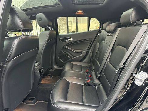 Used 2020 Mercedes-Benz GLA 250 4MATIC image 12