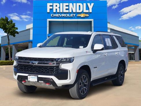 Used 2022 Chevrolet Tahoe Z71 w/ Luxury Package image 3