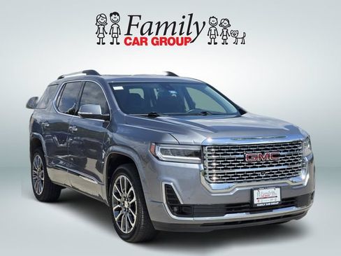Used 2020 GMC Acadia Denali w/ Technology Package FWD image 2