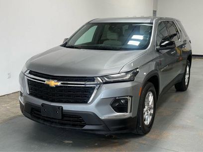 Used 2023 Chevrolet Traverse LS