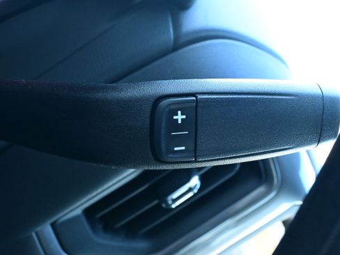 Used 2025 Chevrolet Silverado 2500 Custom w/ Custom Value Package image 24