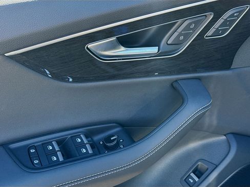 New 2026 Audi Q7 Premium Plus image 23