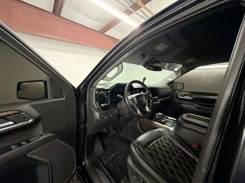 Used 2022 Chevrolet Silverado 1500 RST image 10