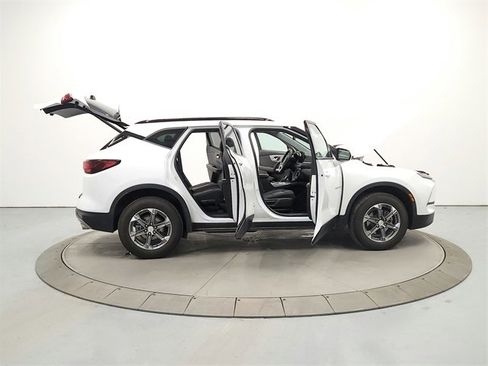 Used 2023 Chevrolet Blazer LT w/ Convenience Package image 15