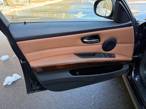 Used 2011 BMW 328i xDrive Sedan image 14