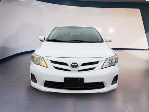 Used 2012 Toyota Corolla S image 8