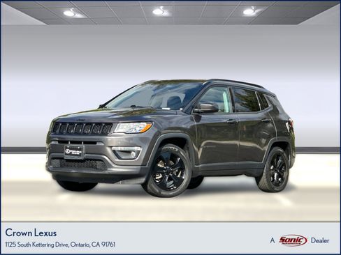 Used 2018 Jeep Compass Altitude w/ Popular Equipment Group image 1