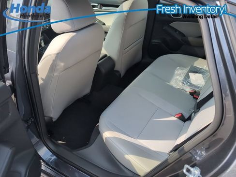 Used 2025 Honda Civic Sport image 18