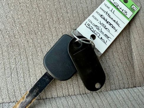 Used 2011 Honda Odyssey LX image 33