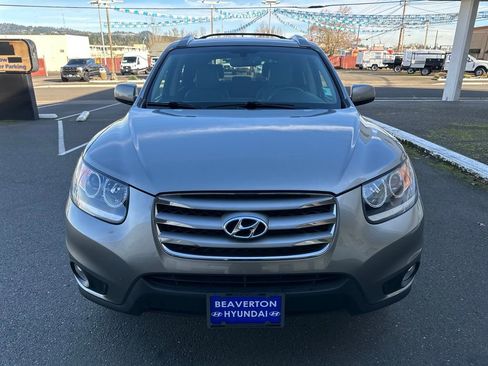Used 2012 Hyundai Santa Fe Limited w/ Navigation Pkg 4 image 9