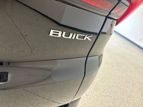 Used 2025 Buick Enclave Sport Touring w/ Power Package image 12