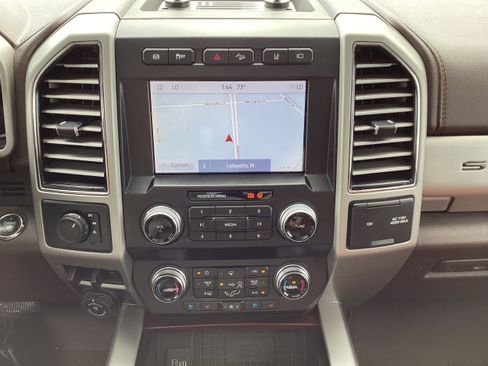 Used 2021 Ford F450 King Ranch w/ King Ranch Ultimate Package image 19