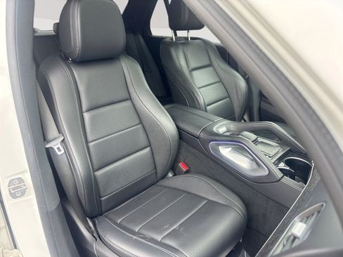 Used 2020 Mercedes-Benz GLE 350 4MATIC w/ Premium Package image 28