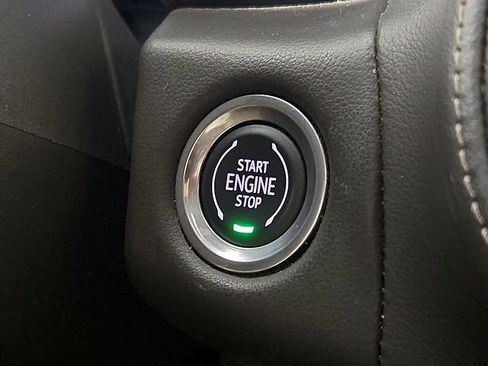 Used 2022 GMC Yukon SLT RWD image 25