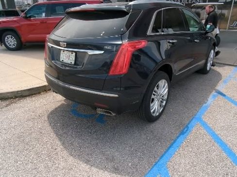 Used 2017 Cadillac XT5 Premium Luxury FWD image 8