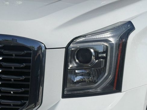 Used 2018 GMC Yukon Denali RWD image 27