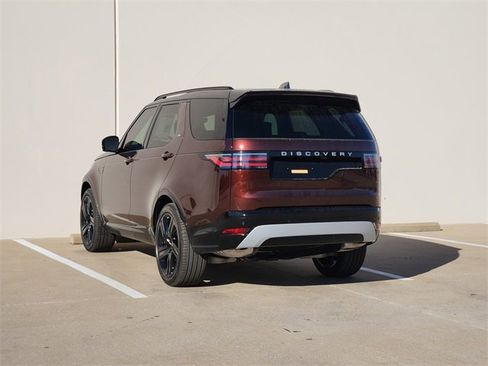 New 2026 Land Rover Discovery Limited Edition image 3