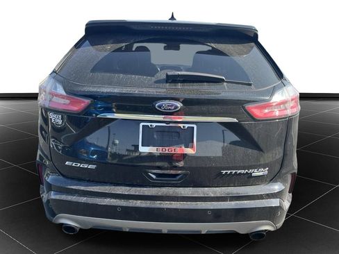 Used 2019 Ford Edge Titanium w/ Equipment Group 301A AWD/4WD image 4