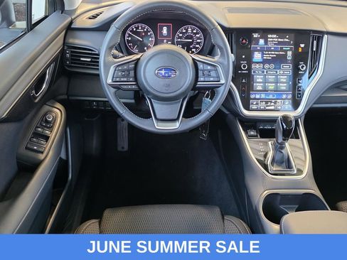 Used 2025 Subaru Outback Premium AWD/4WD image 12