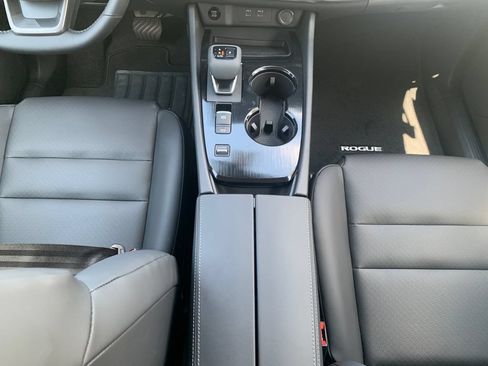 New 2026 Nissan Rogue SV FWD image 16
