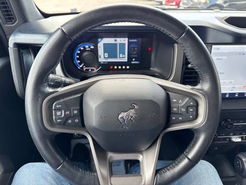Used 2023 Ford Bronco Outer Banks AWD/4WD image 16