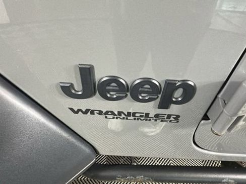 Used 2022 Jeep Wrangler Unlimited Sport AWD/4WD image 10