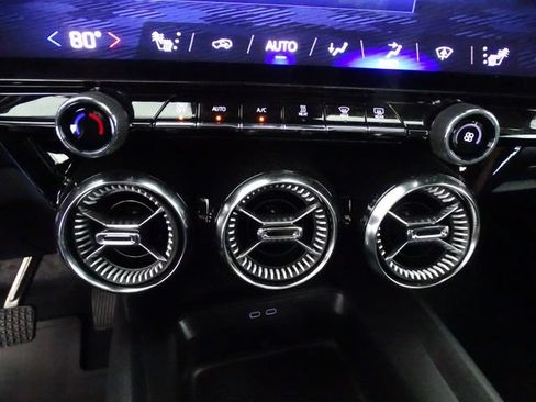 Certified 2025 Chevrolet Blazer EV LT AWD/4WD image 11