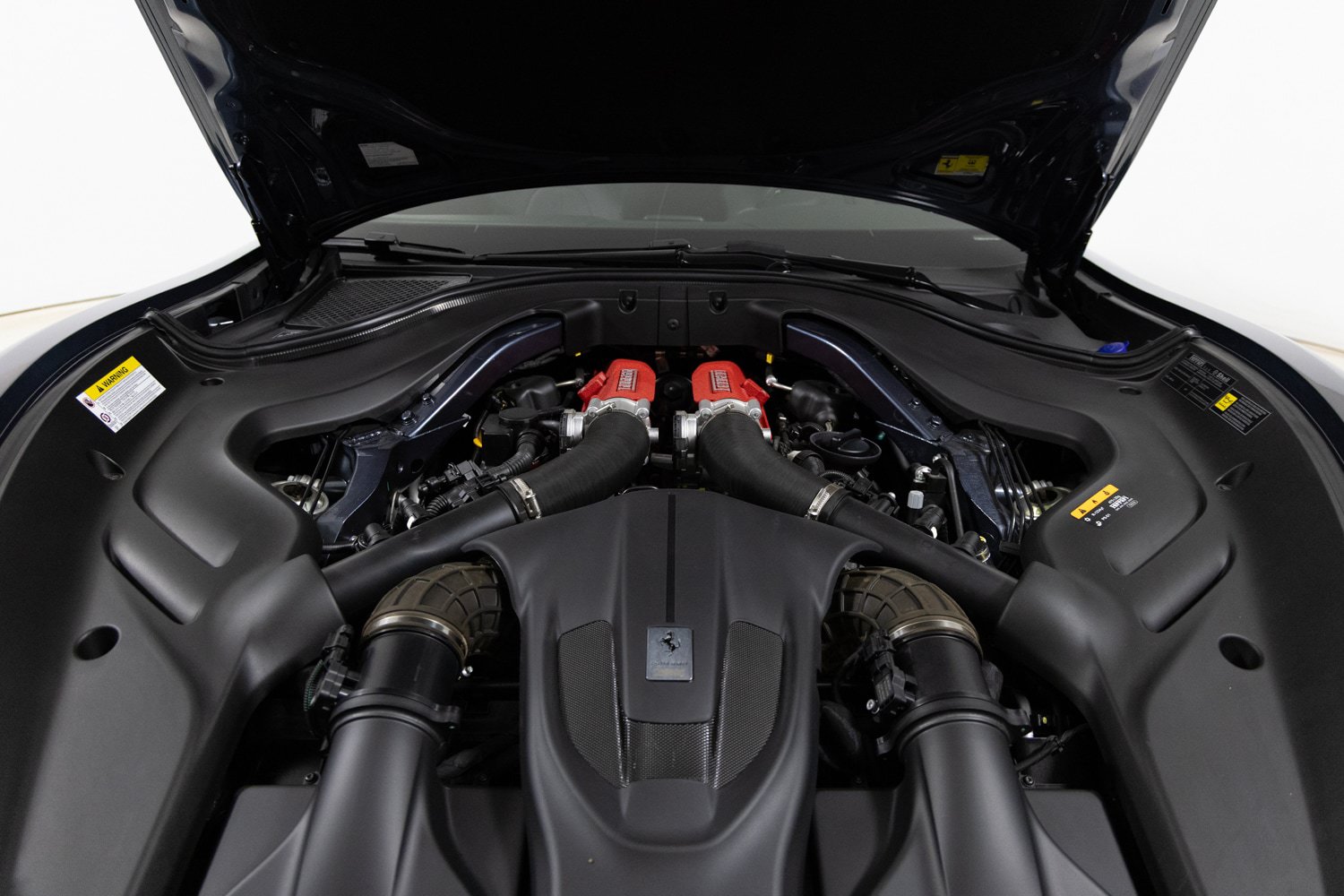 Used 2022 Ferrari Roma RWD image 50