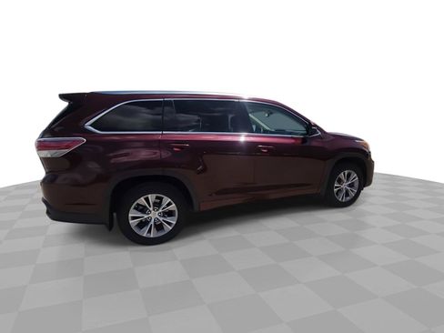 Used 2015 Toyota Highlander XLE AWD/4WD image 9