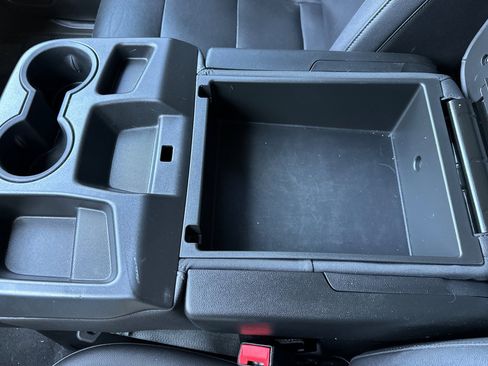 Used 2022 GMC Sierra 1500 SLT w/ X31 Off-Road Package image 31