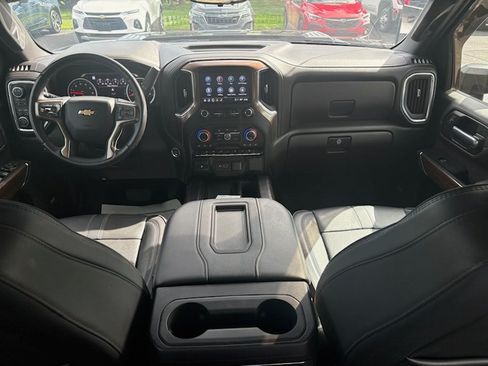 Used 2022 Chevrolet Silverado 2500 High Country w/ Z71 Off-Road Package AWD/4WD image 8