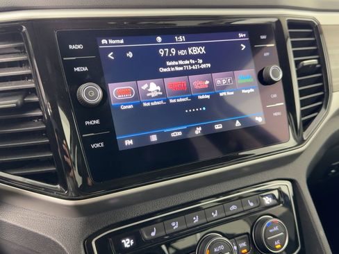 Used 2022 Volkswagen Atlas SEL image 23